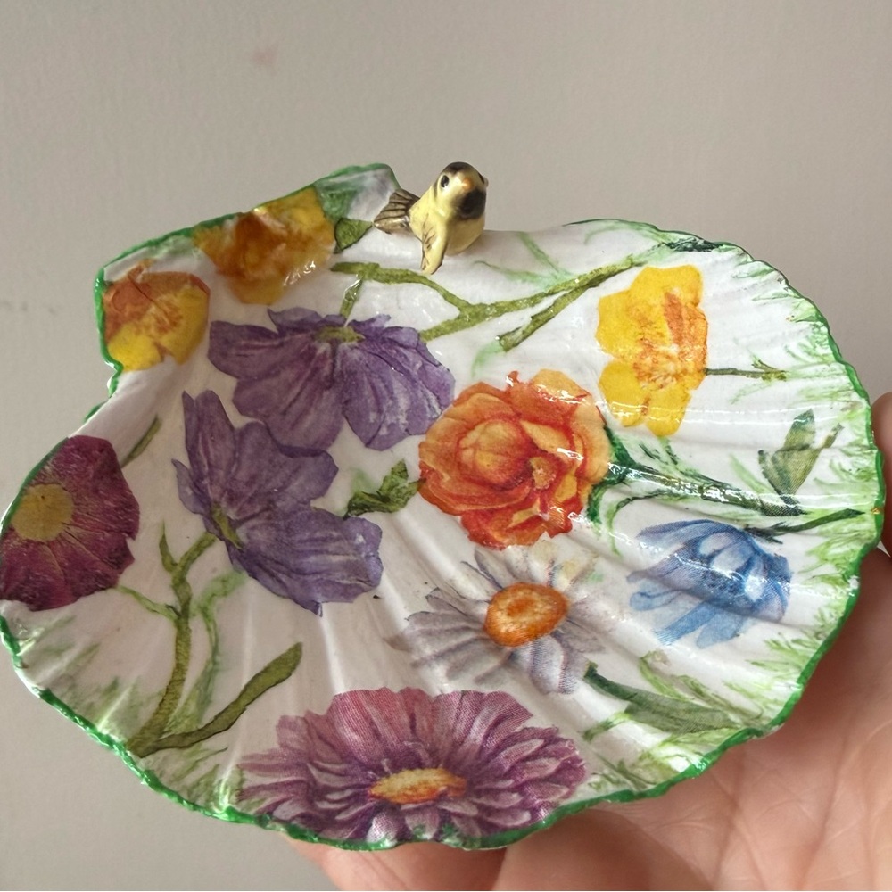 Floral Decorative Shell trinket/ring dish adorned with vintage bird
